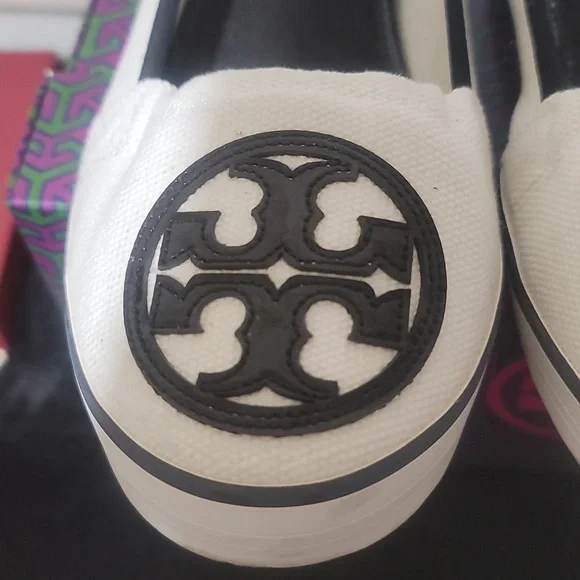 Tory Burch Slip Ons Black And White Shoes - Picture 5 of 8